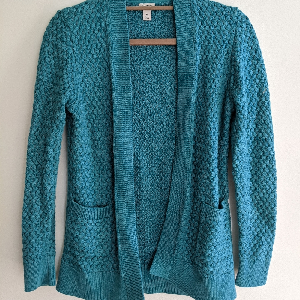 Teal L L Bean cardigan - like new, size xs